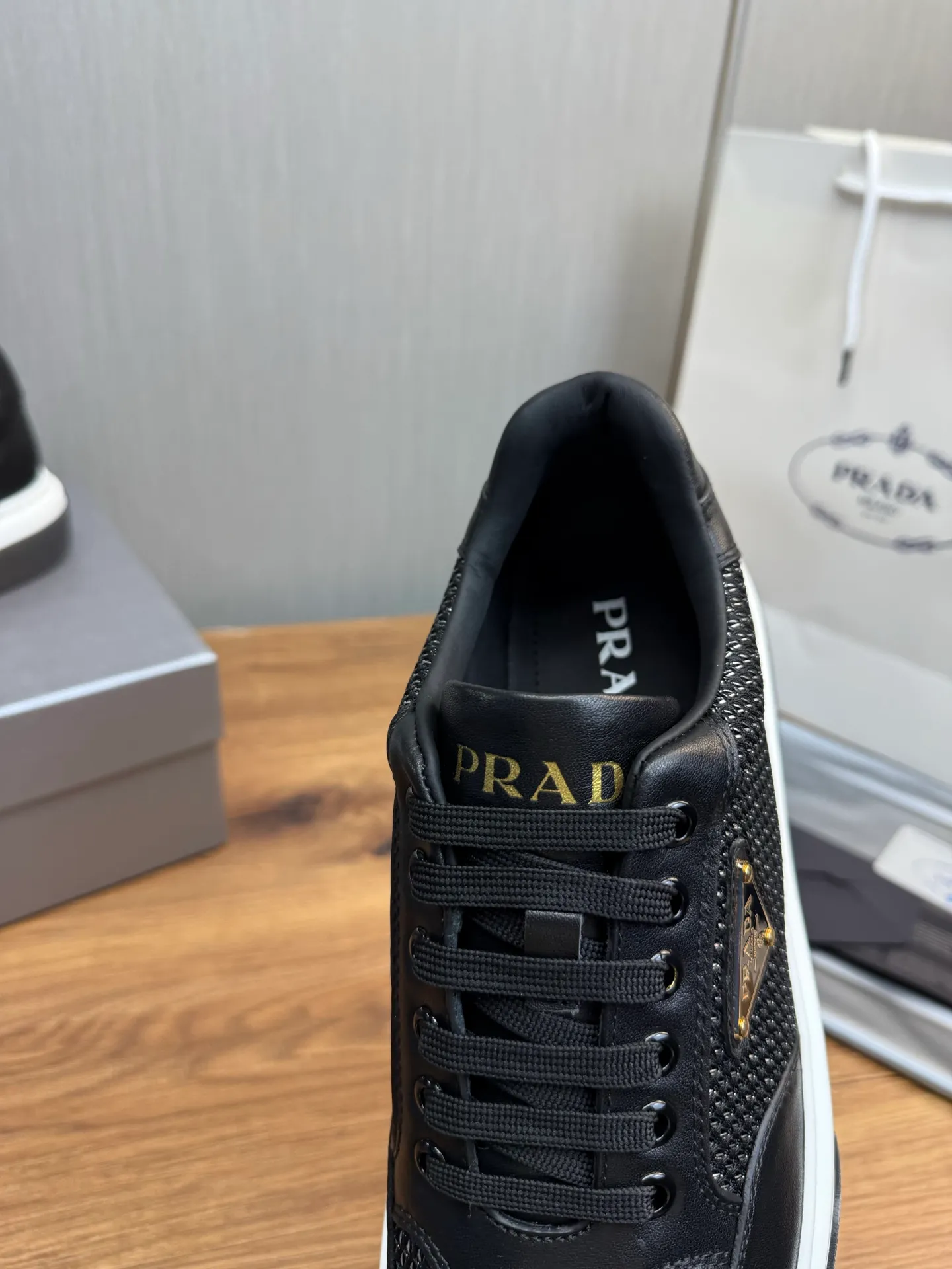 Men's shoes 💰580💰 [PRADA] Men's shoes are popular in the counter, official website is synchronized, 1 high-quality shipment ✔️Imported cowhide fabric + cowhide lining, 1🆚1 replica, original sole, 38-45 (45 customized, non-refundable)